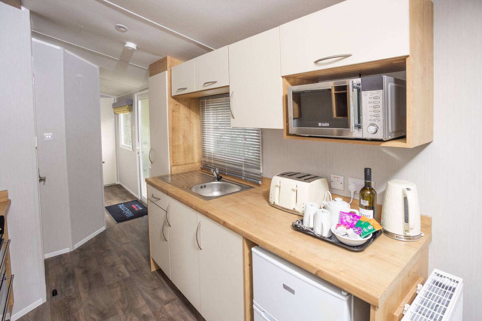 The kitchen, fully equipped for self-catering